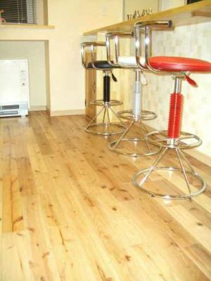 足ざわり抜群！桜の床板・特別仕様