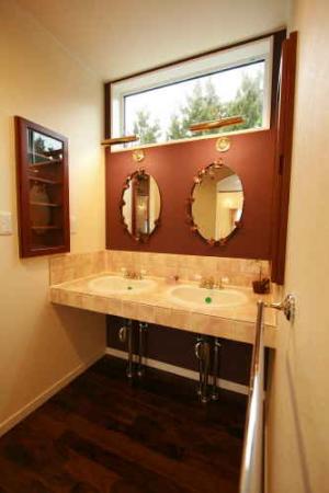 その２・おしゃれな手作り化粧台