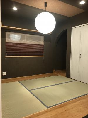 落ち着いた雰囲気が素敵な
和室はクロスの組み合わせが
絶妙でかっこいい◎